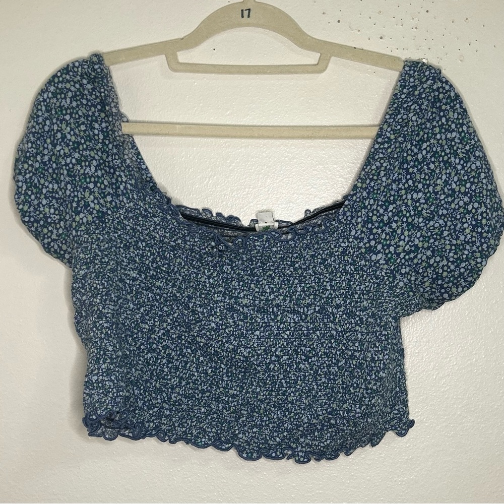 Aerie blue floral smocked cropped top